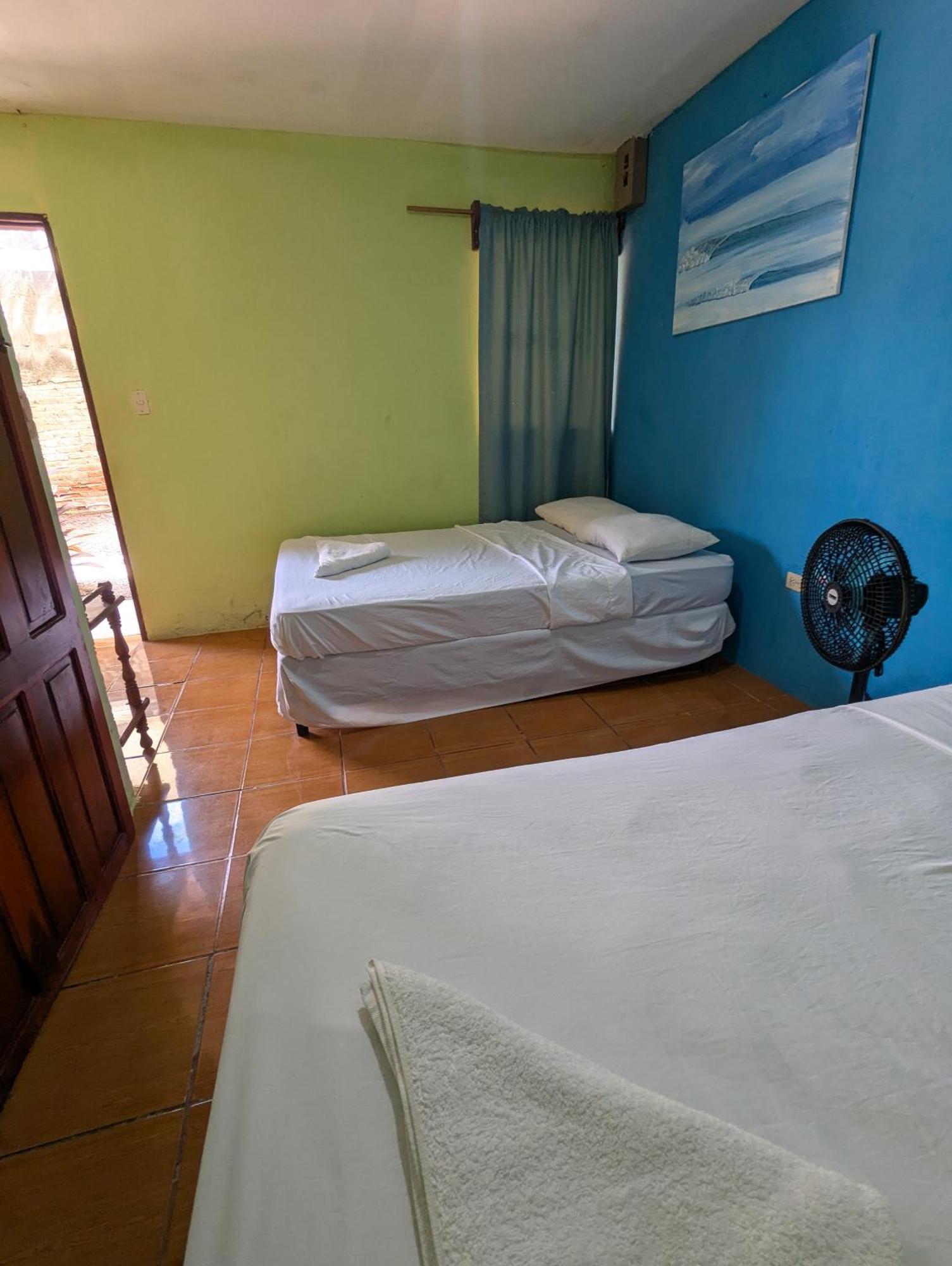 Chill Garrobo Hotel El Gigante Szoba fotó